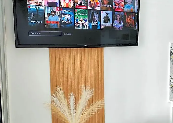 Paradise Realm Condotel فندق مانيلا