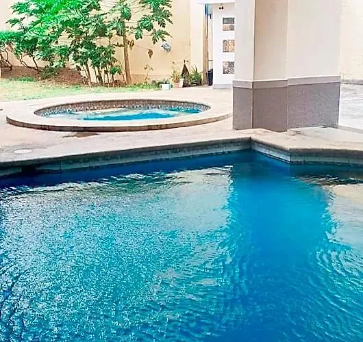 فندق Paradise Realm Condotel
