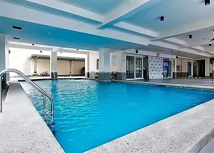 Paradise Realm Condotel فندق